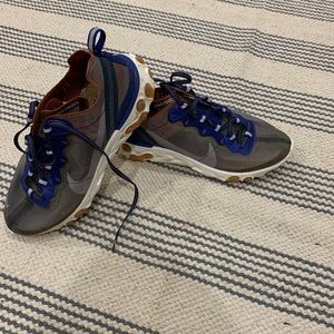 Women’s Nike React! Size 7.5